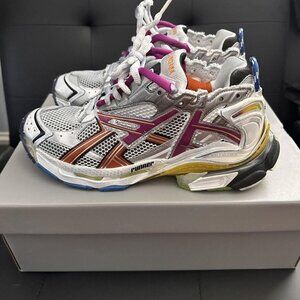 Balenciaga Runner